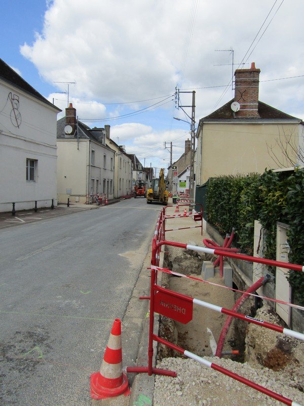 Travaux rue du Pont_06_enfouissement des réseaux_.JPG
