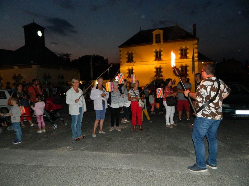 02_retraite aux flambeaux.JPG