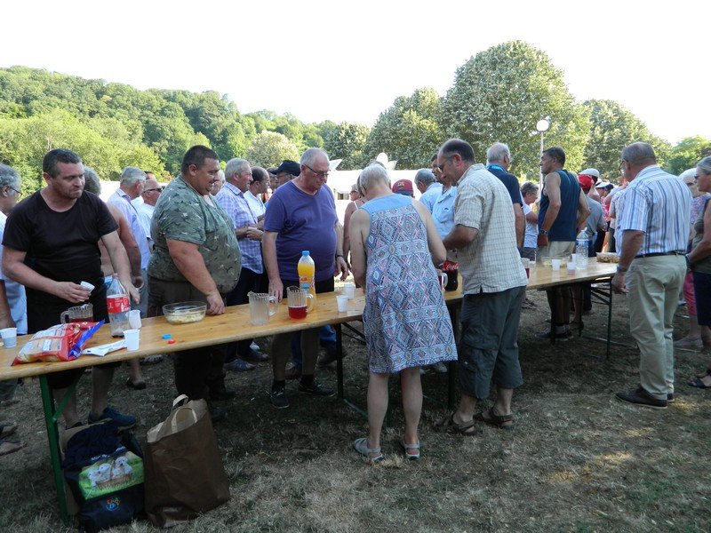 01_pot d_accueil des pilotes le samedi.JPG