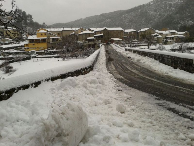 le mas herm sous la neige 2010.jpg