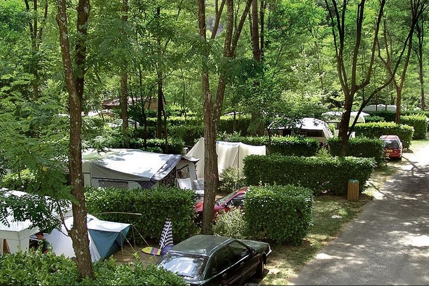 camping des drouilhèdes.jpg
