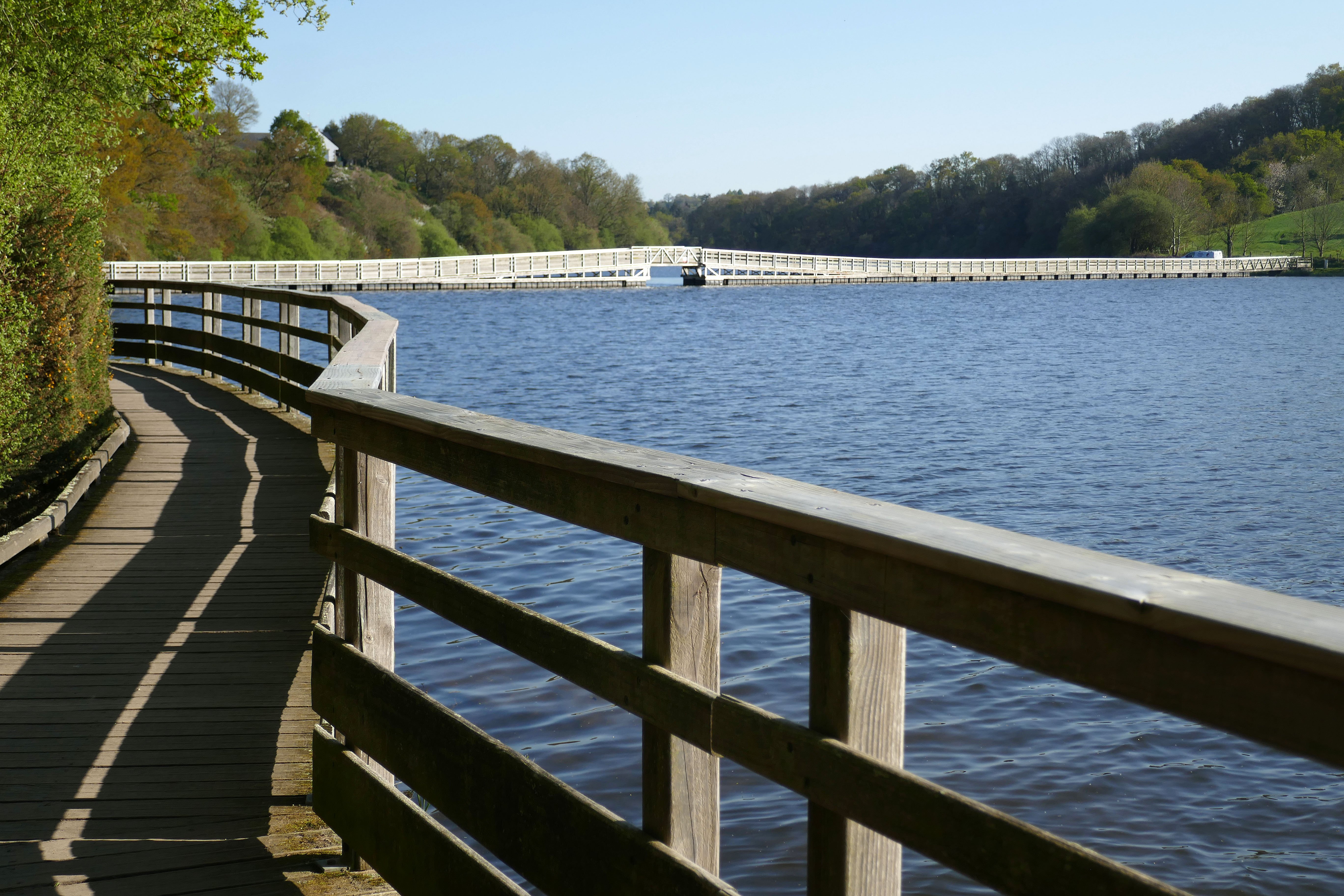 9-découverte du ponton du Vau Dehy et de la passerelle du Lac