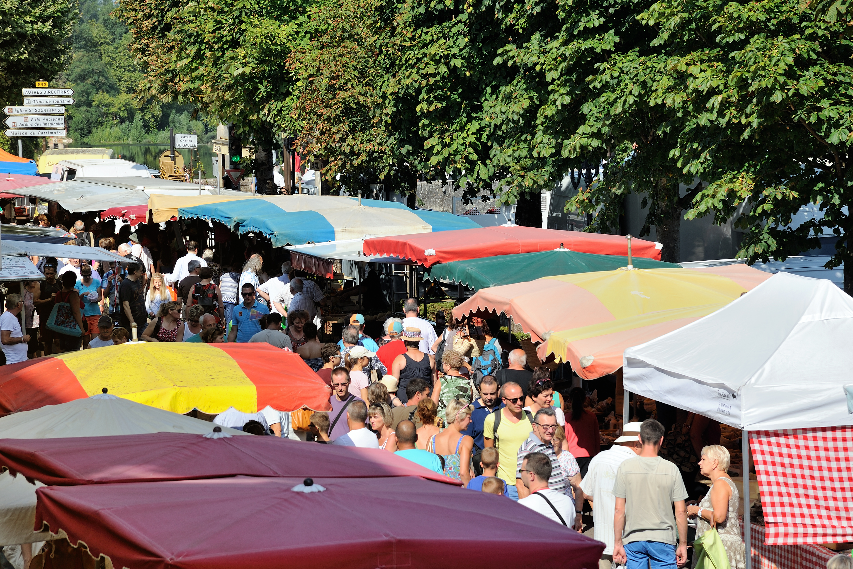 15Marche_Terrasson_03.jpg