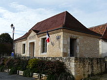 Montagnac mairie.JPG