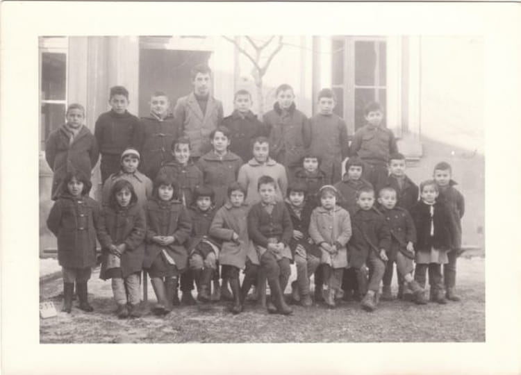 école primaire 1960 extérieur.jpg