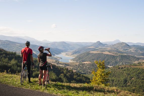 Lac avec VTT