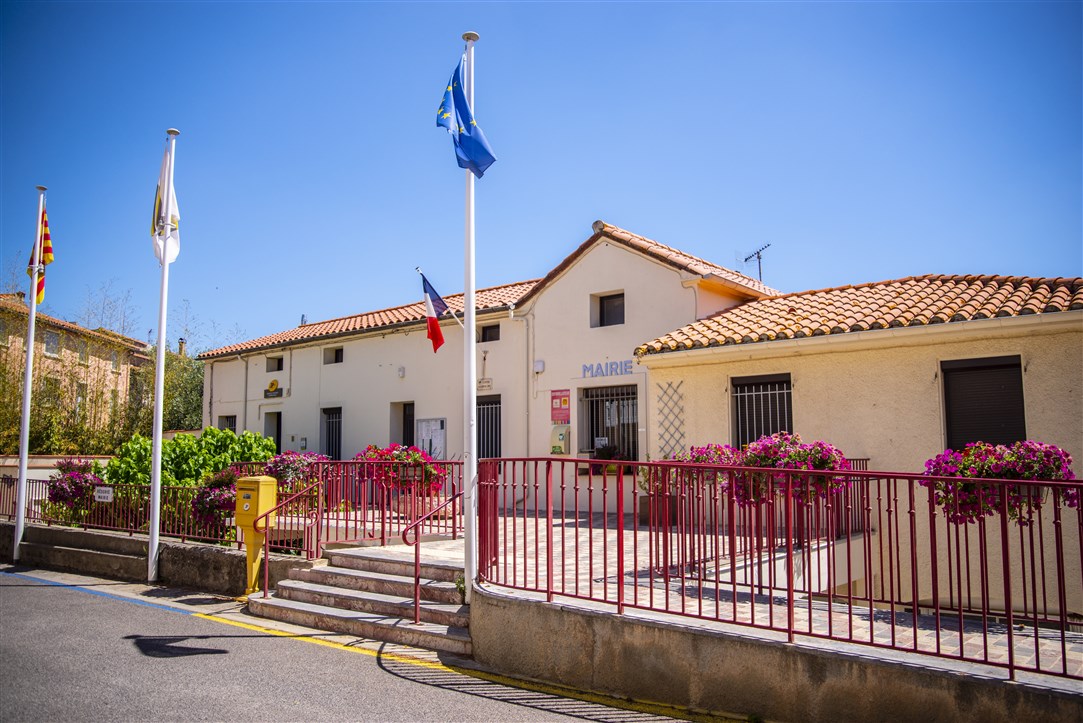 Cassagnes Mairie.jpg