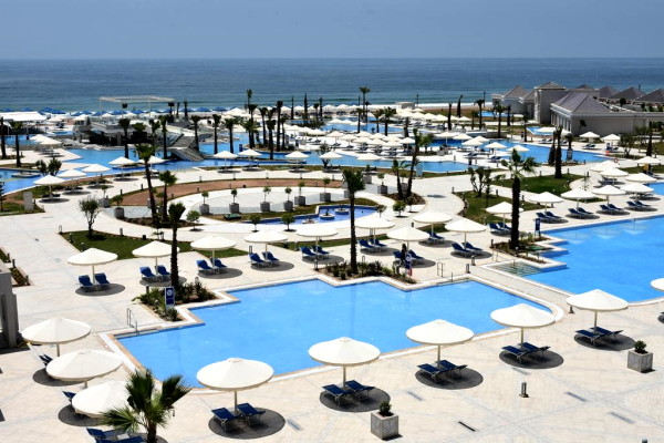 vue-panoramique-oclub-experience-white-beach-taghazout_588053_pgbighd.jpg