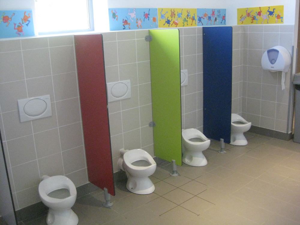 sanitaires-centre-loisirs.jpg