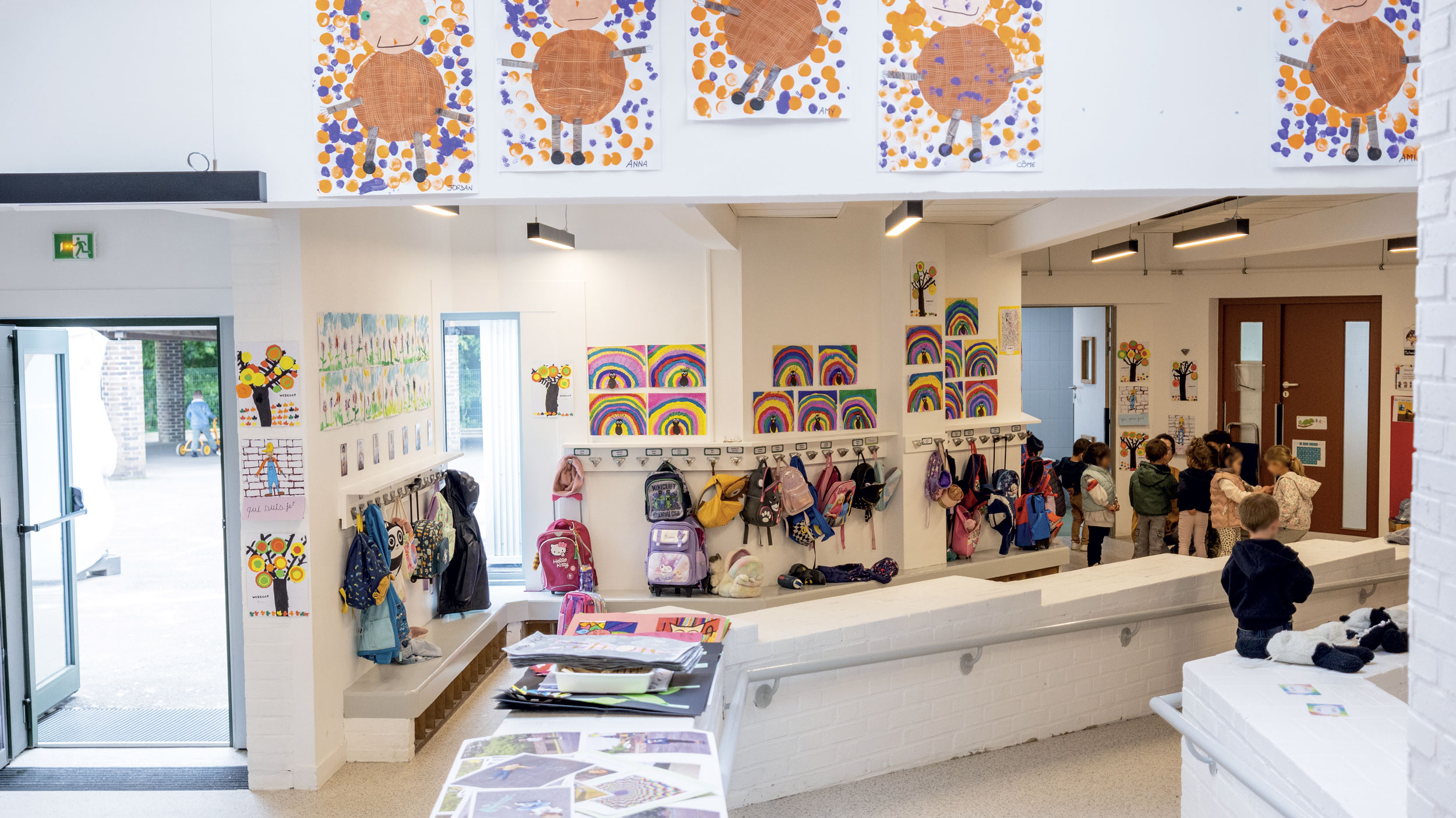 Couloirs de l'école maternelle 