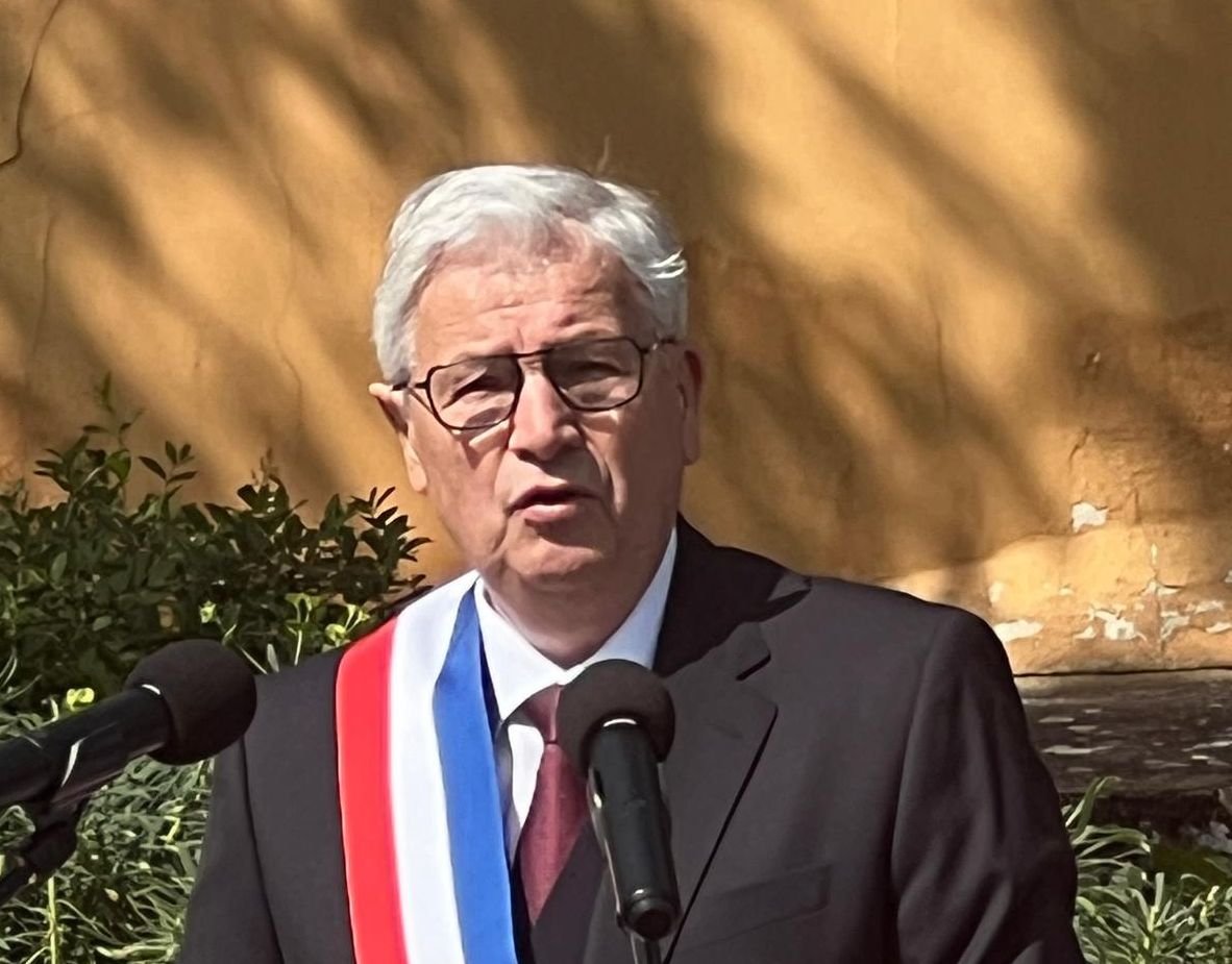 MAIRE 01.jpg