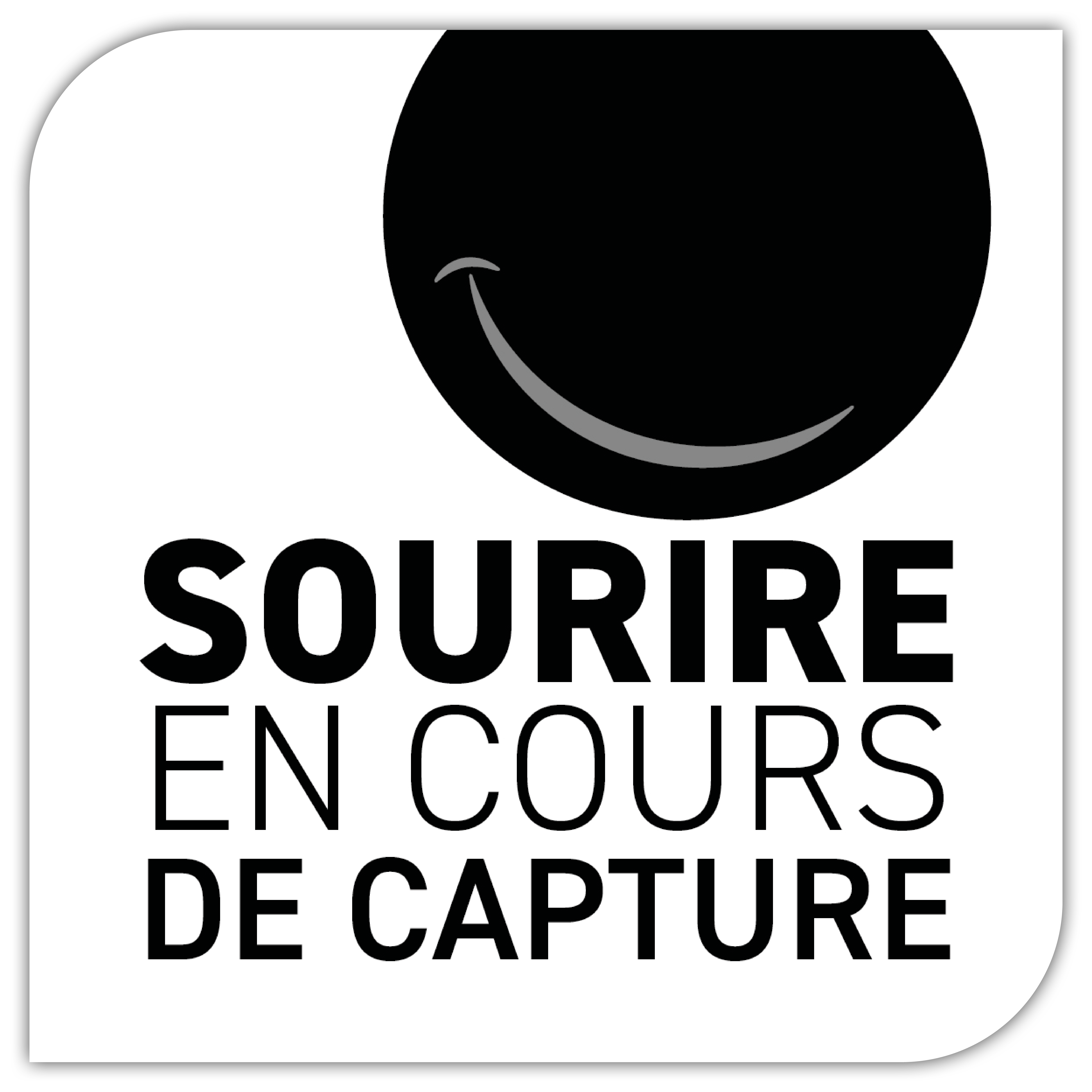 SOURIRE EN COURS DE CAPTURE.png