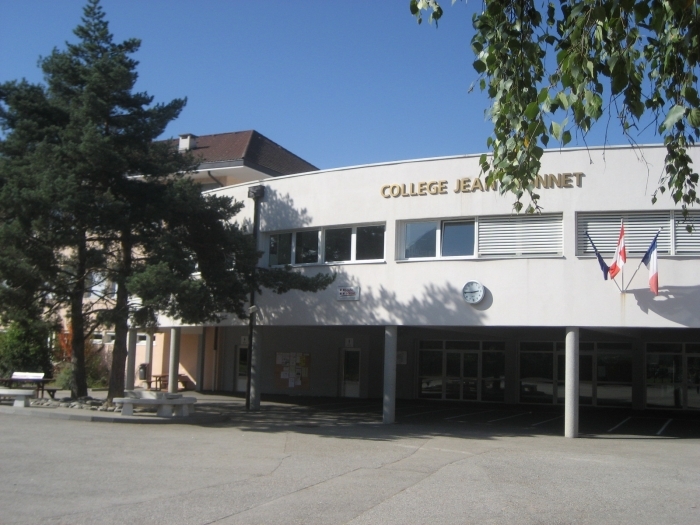 collège jean monnet.jpg