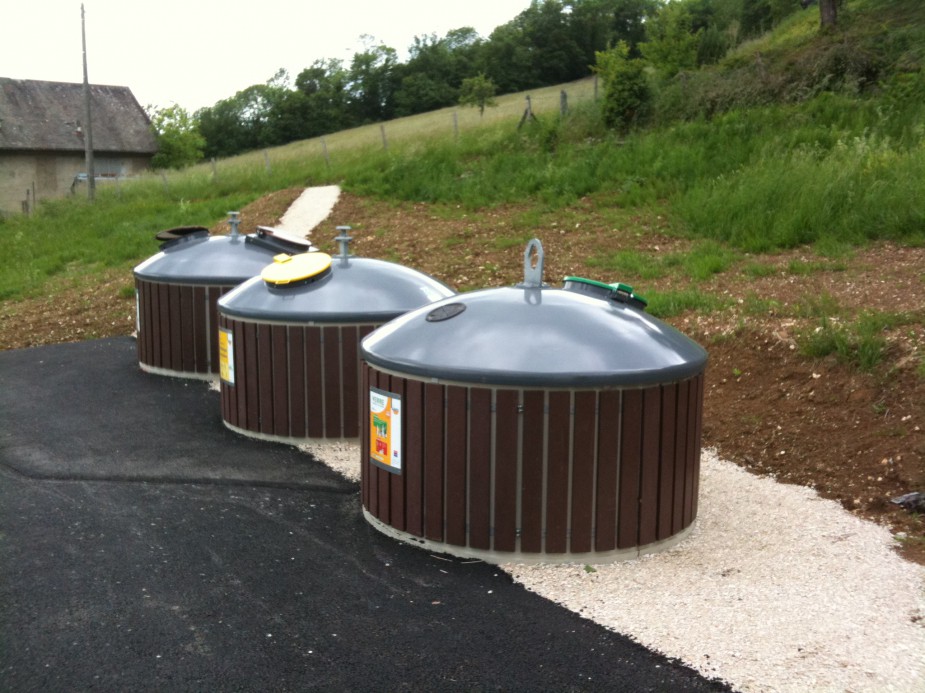 Conteneurs déchets.jpg