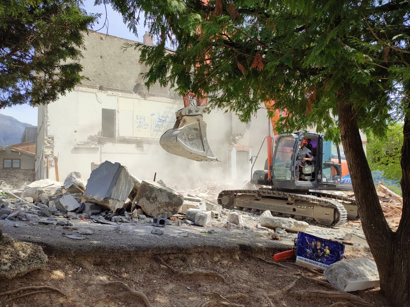 Démolition école 2  _2_.jpeg
