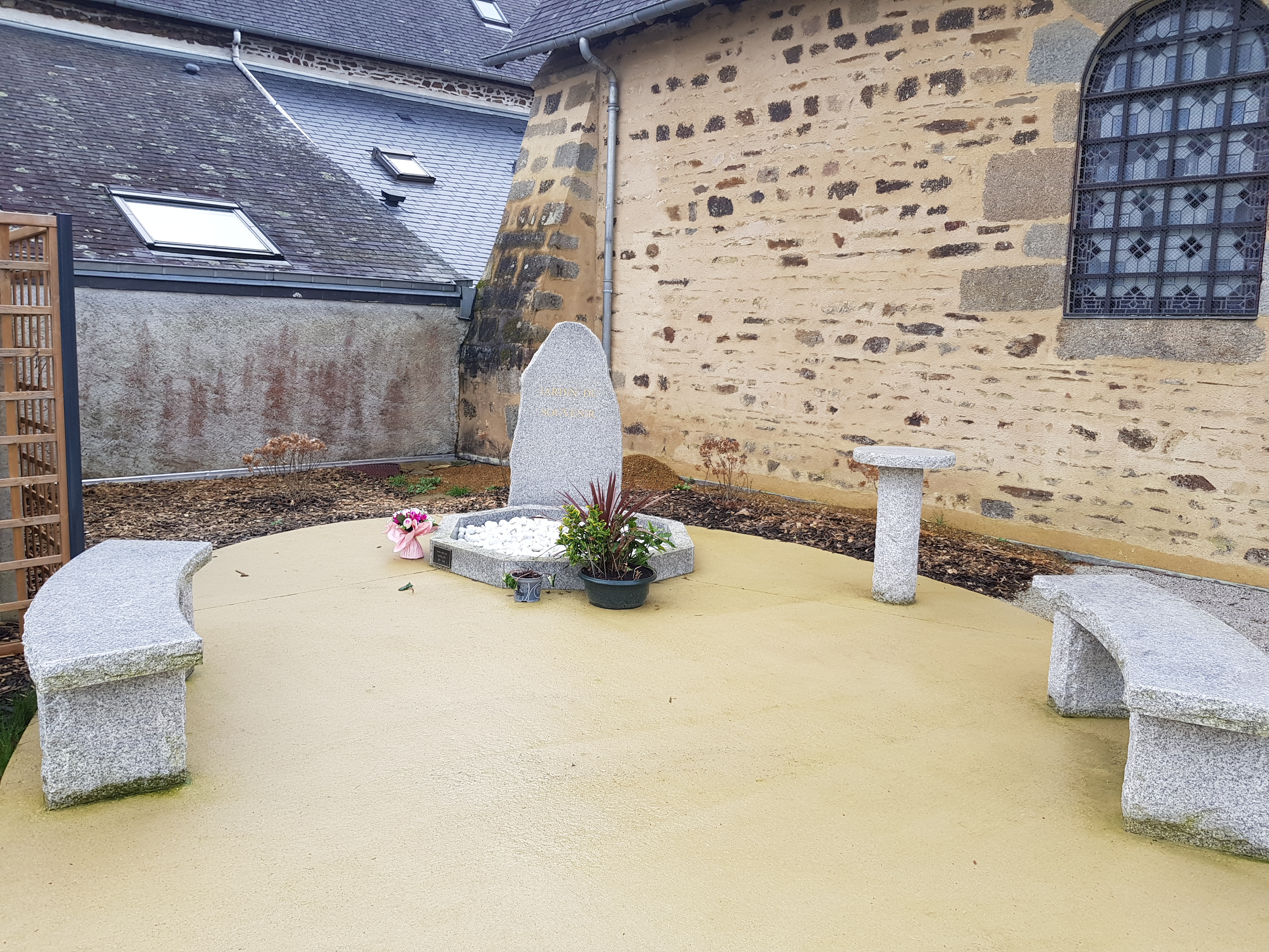 Jardin du souvenir.jpg