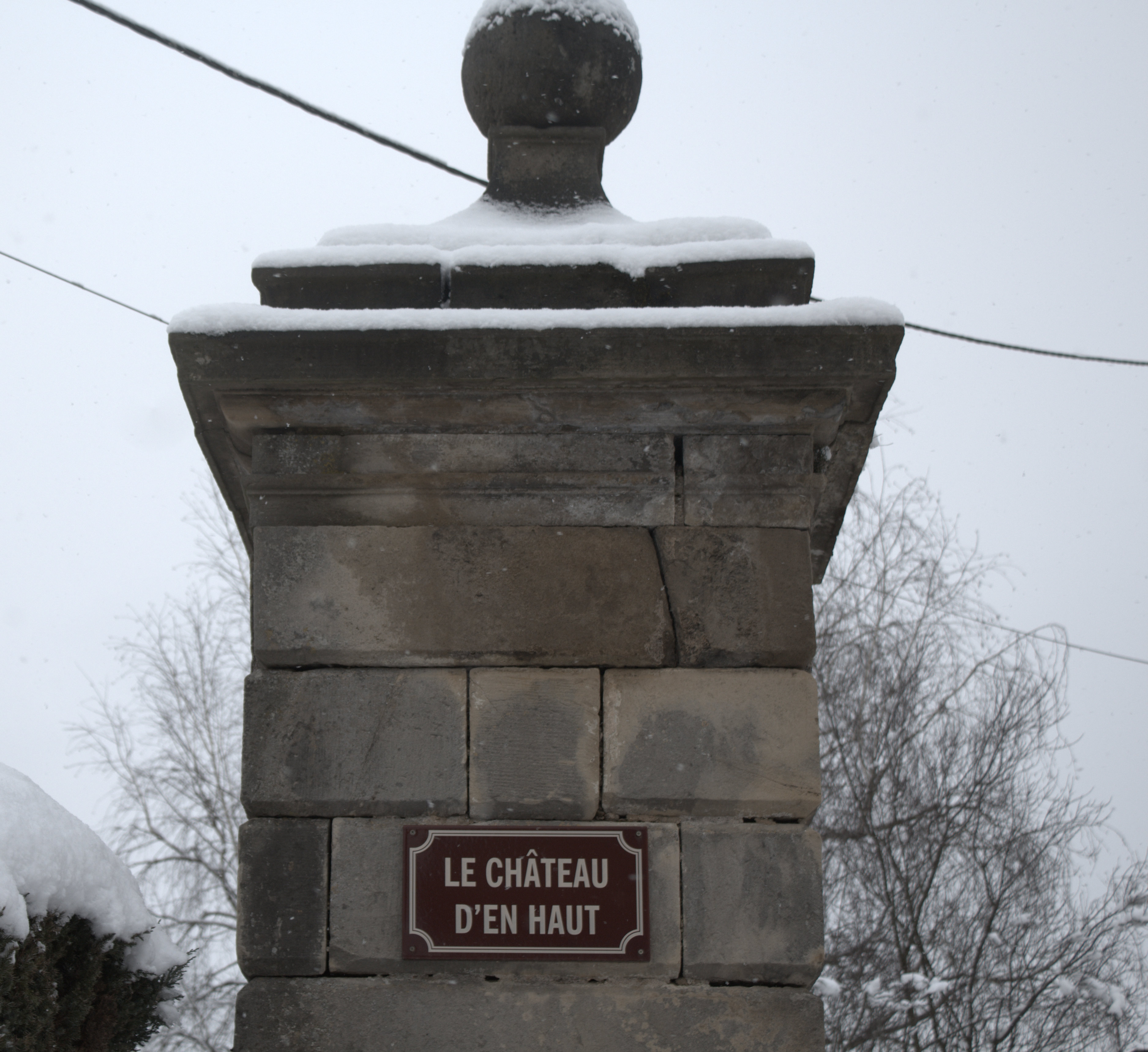 porche chateau haut.jpg