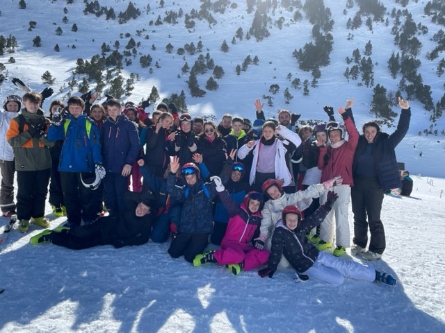 ski 2023 J1 _2_.jpg