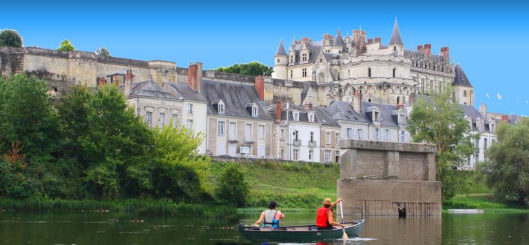 tours canoe loire.jpg