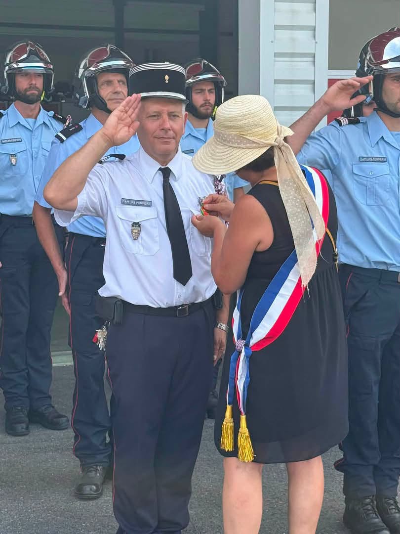 Décoration du chef des pompiers
