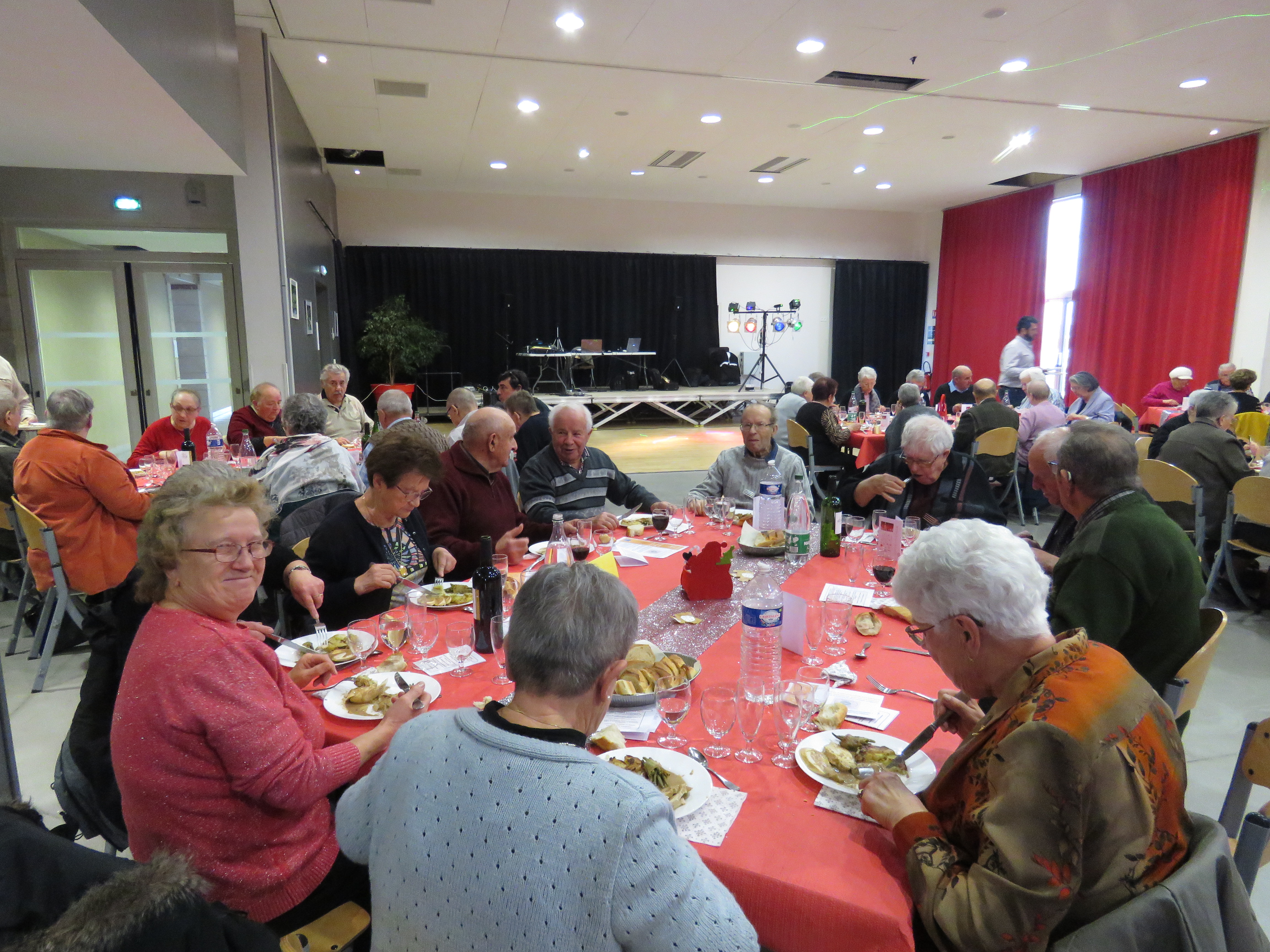 20221207 REPAS DES AINES _5_.JPG