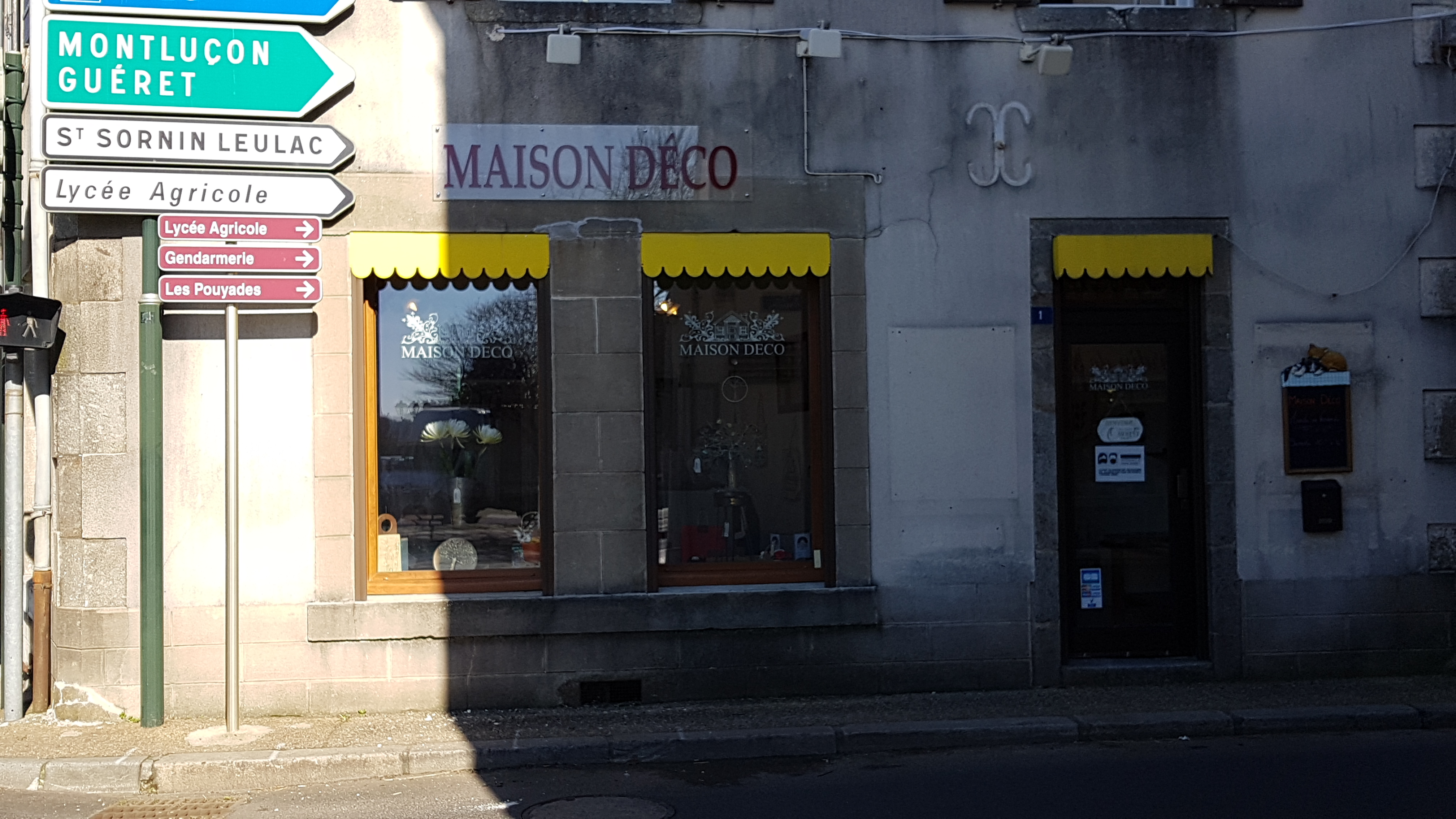 MAISON DECO.jpg