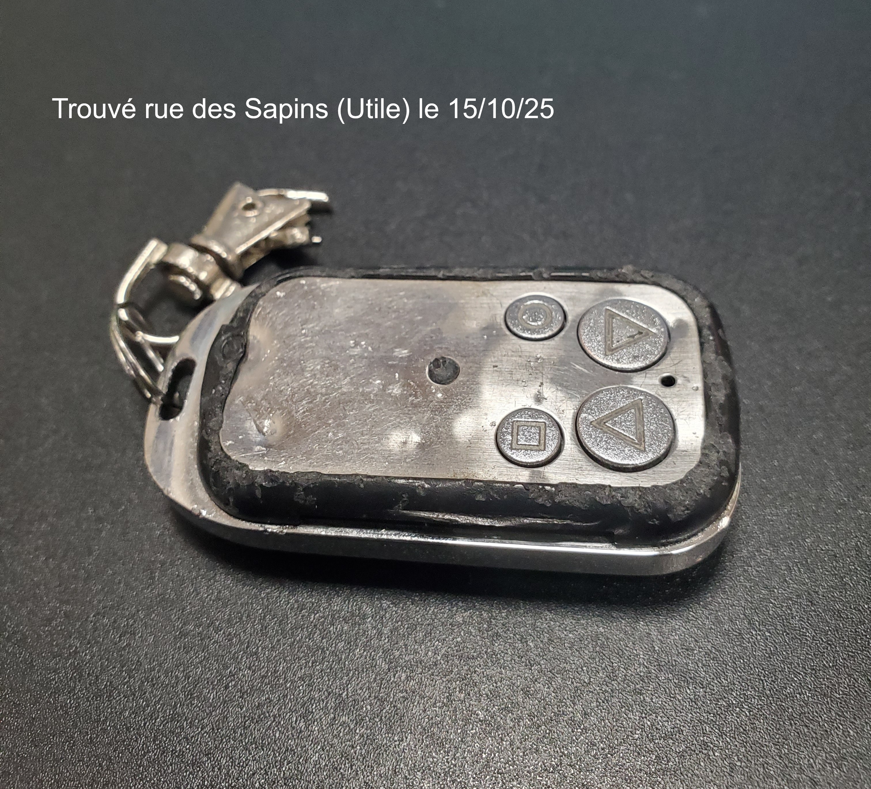 PORTE CLE 15 10 25.jpg