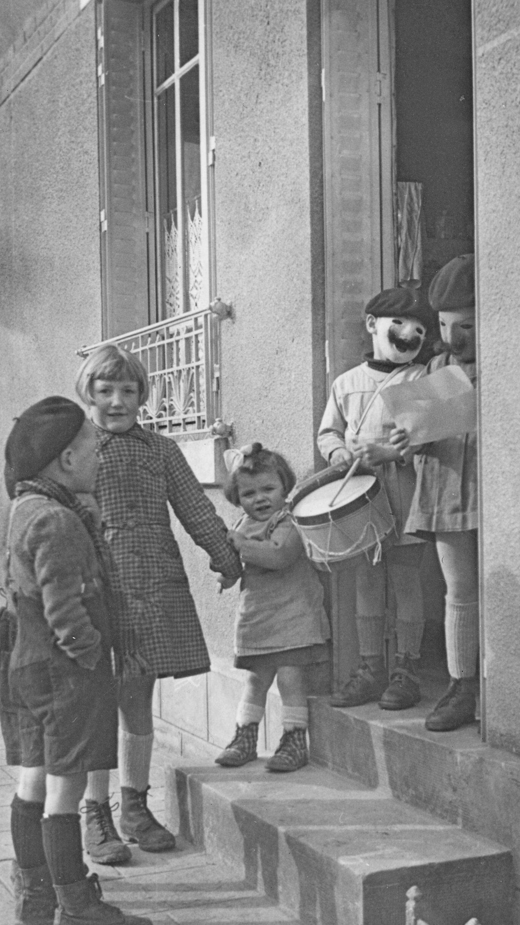 Mardi gras 1 1950.jpg