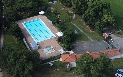 piscine_drone.jpg