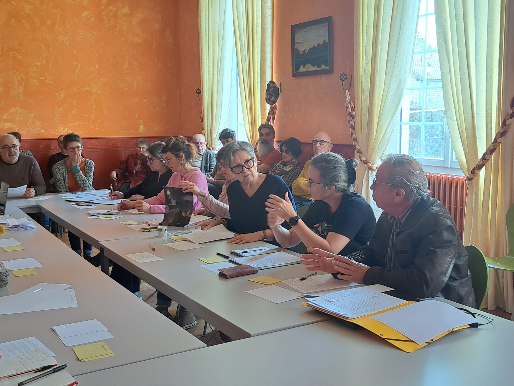 conseil municipal 3.jpg