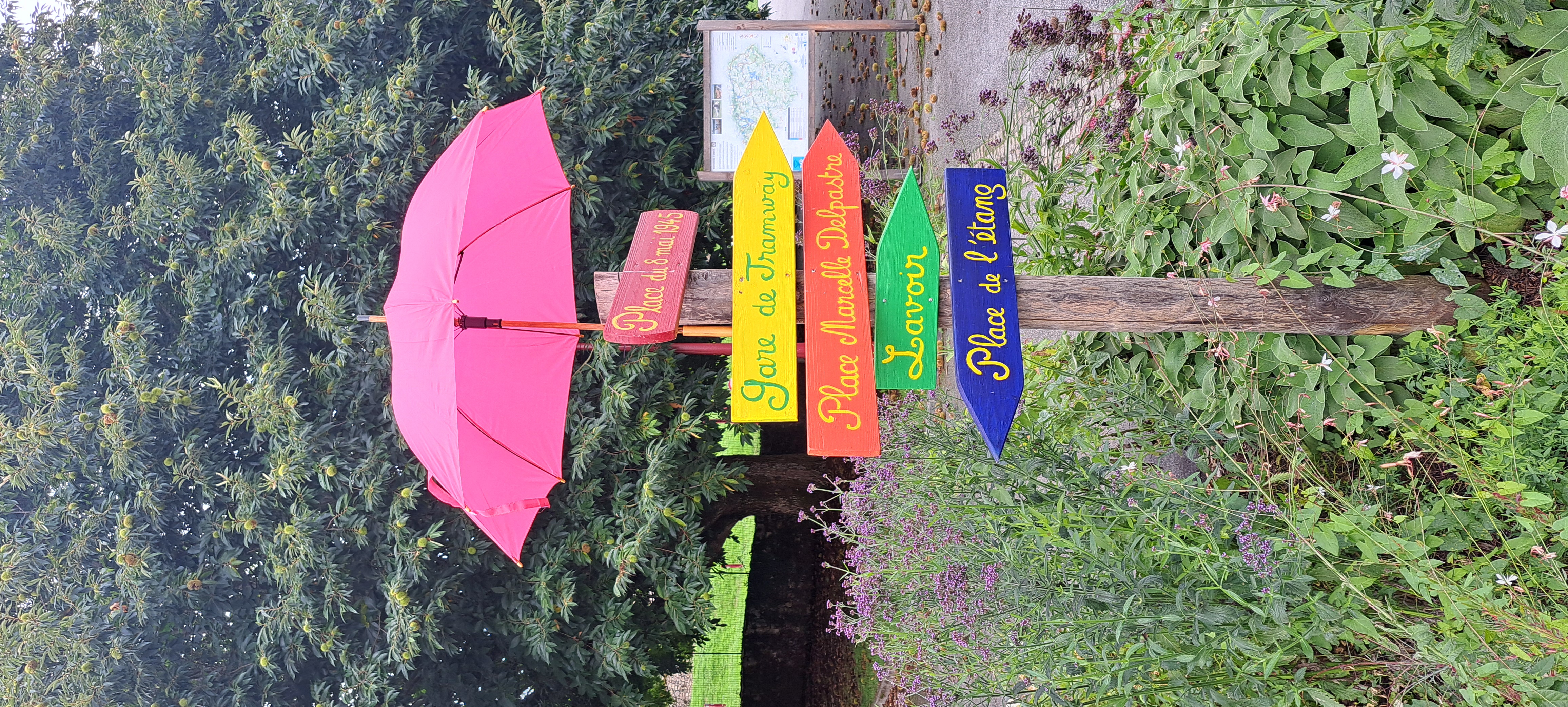 panneau octobre rose 2025.jpg