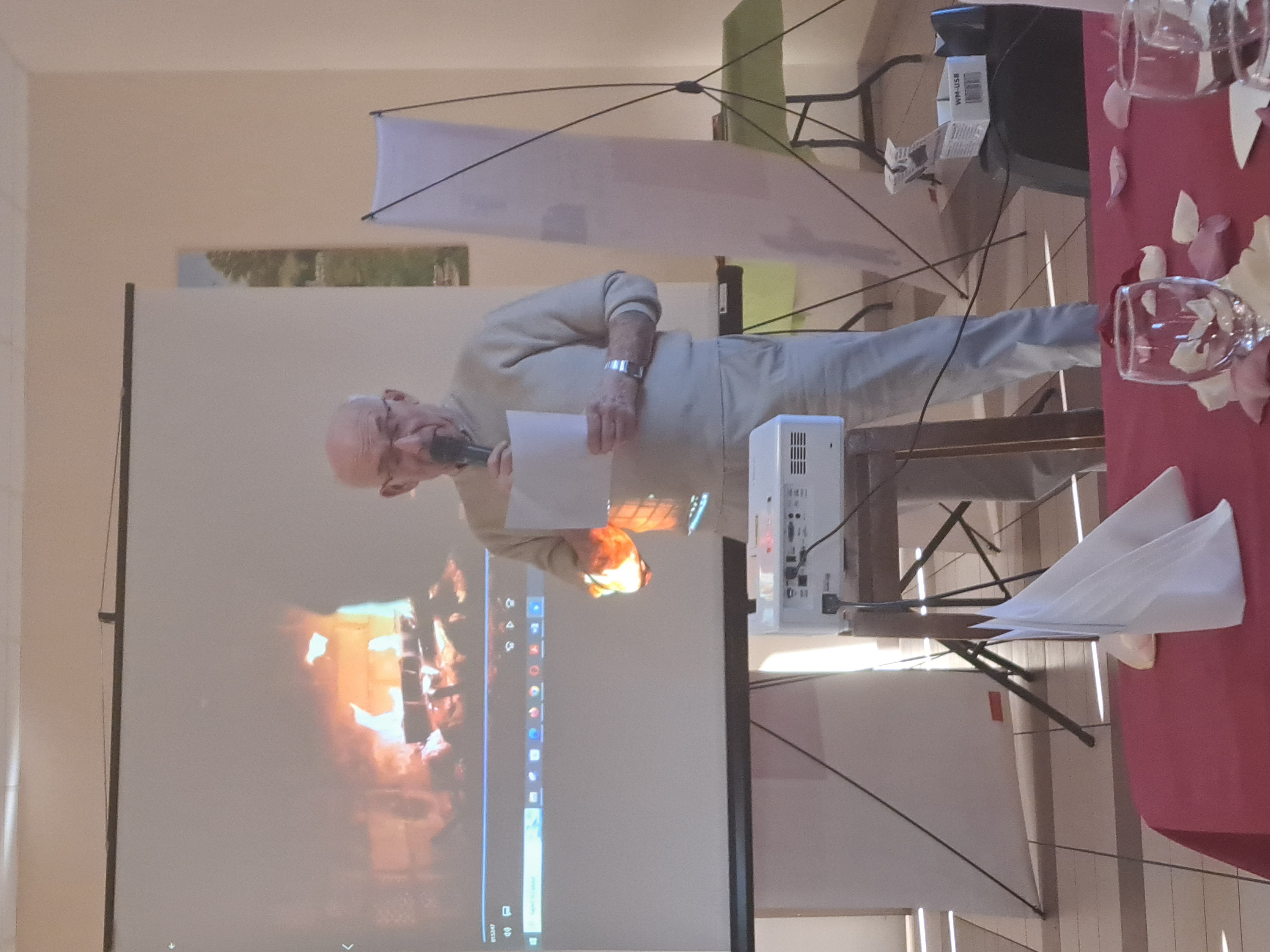 lecture de poésie.jpg