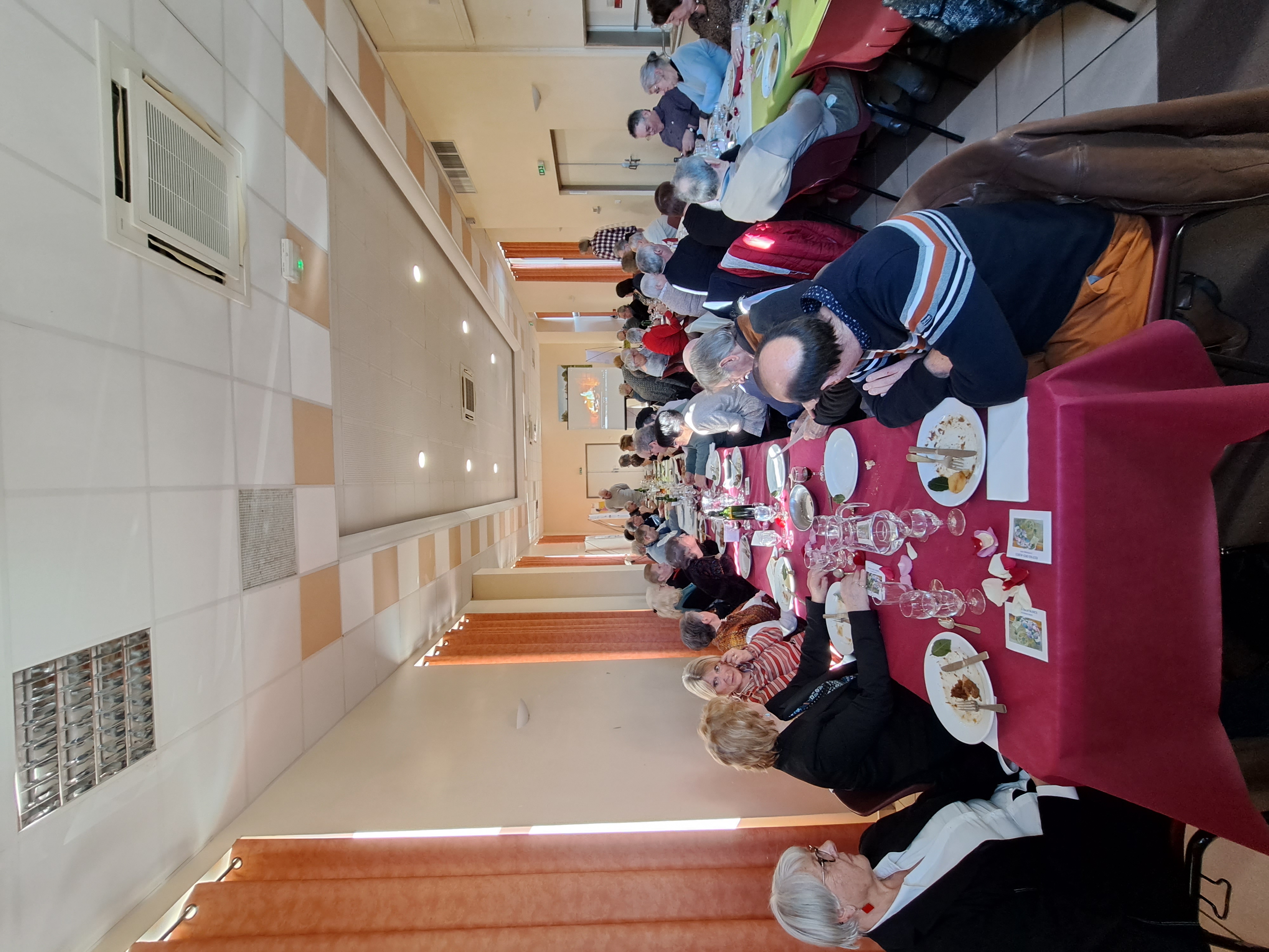 tablée 1 repas ainés.jpg