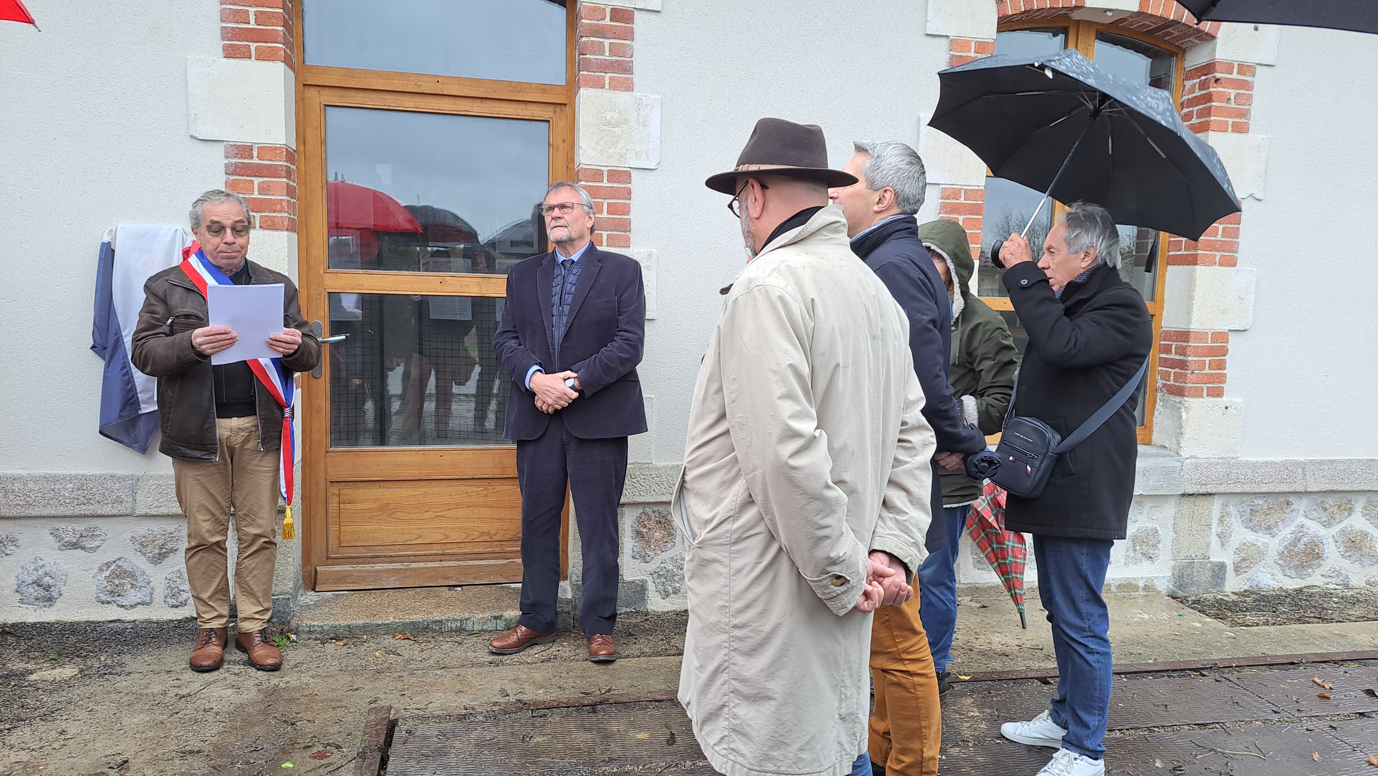 inauguration gare 1.jpg