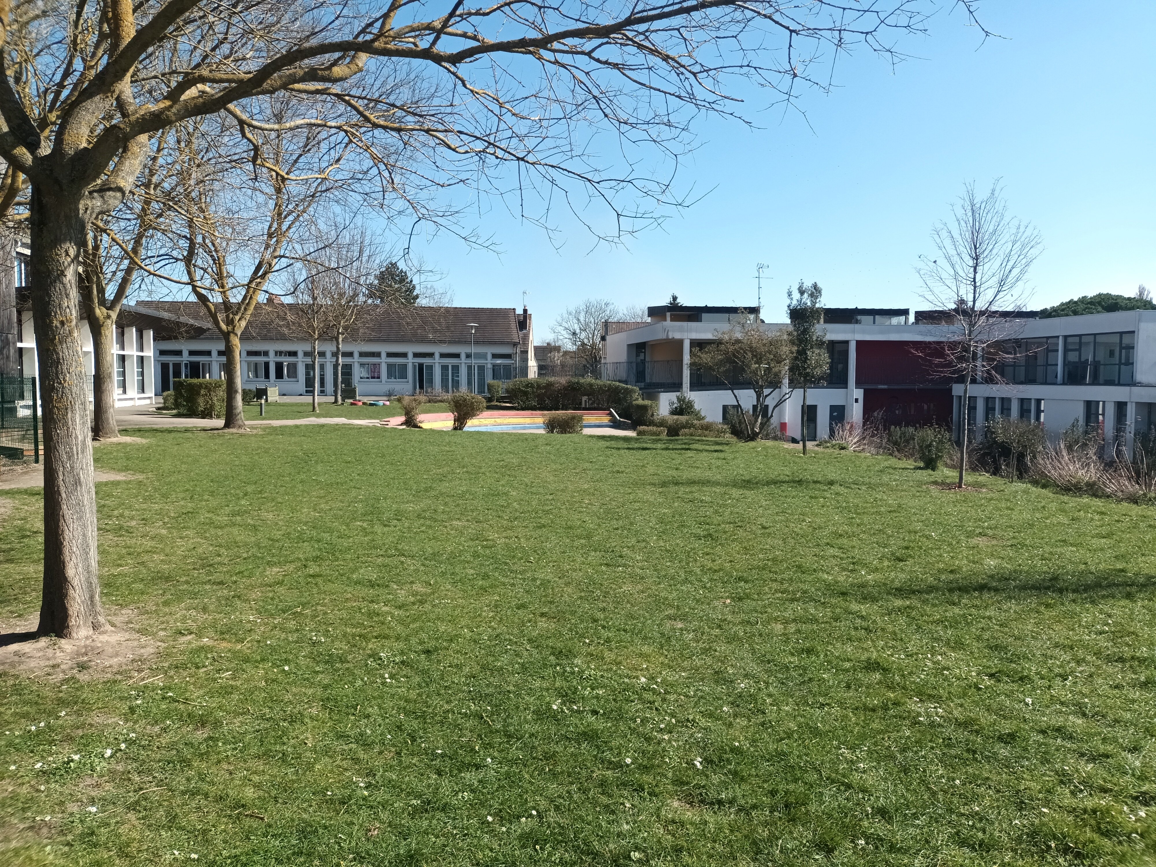 ecole.jpg