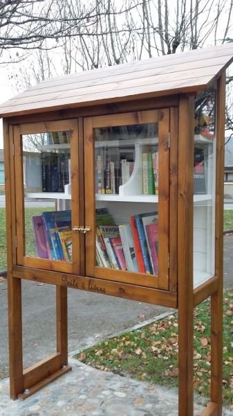 boîte à livres.jpg
