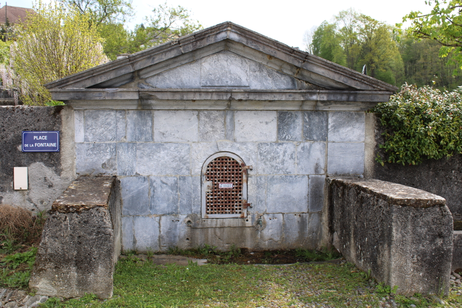 Fontaine Bruquet 1.jpg