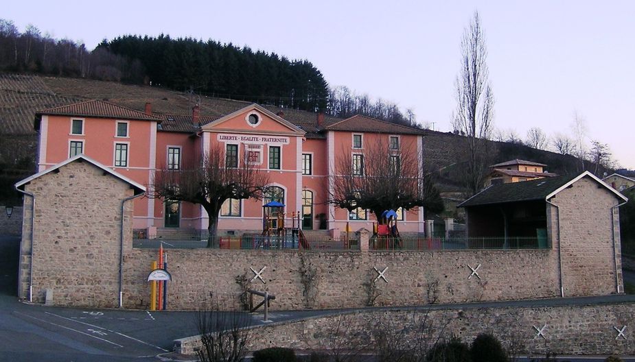 ECOLE.jpg