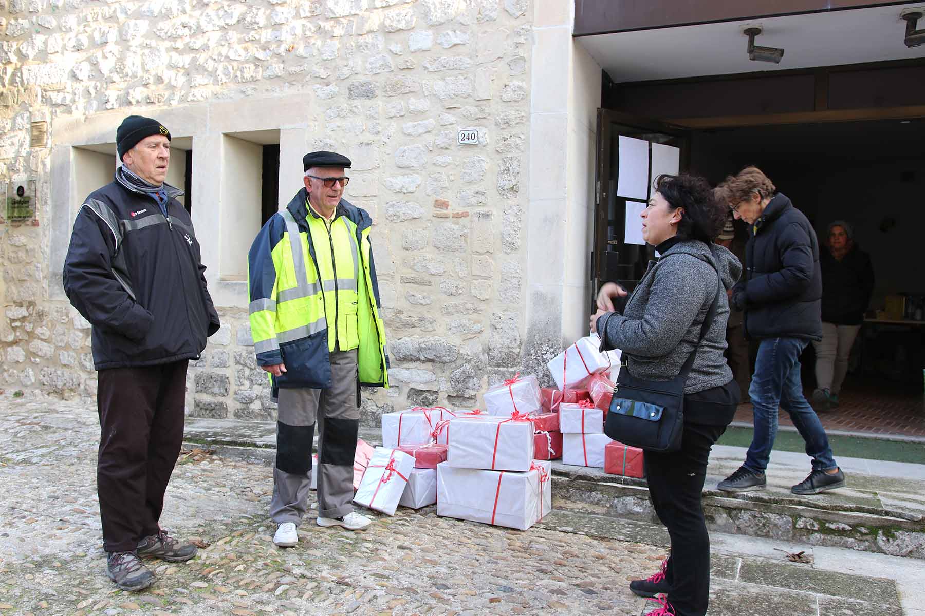 ©goticaardecana Jérôme Rolland- Noel decoration LGA 301122 - 2022-11-30 09.15.16.jpg