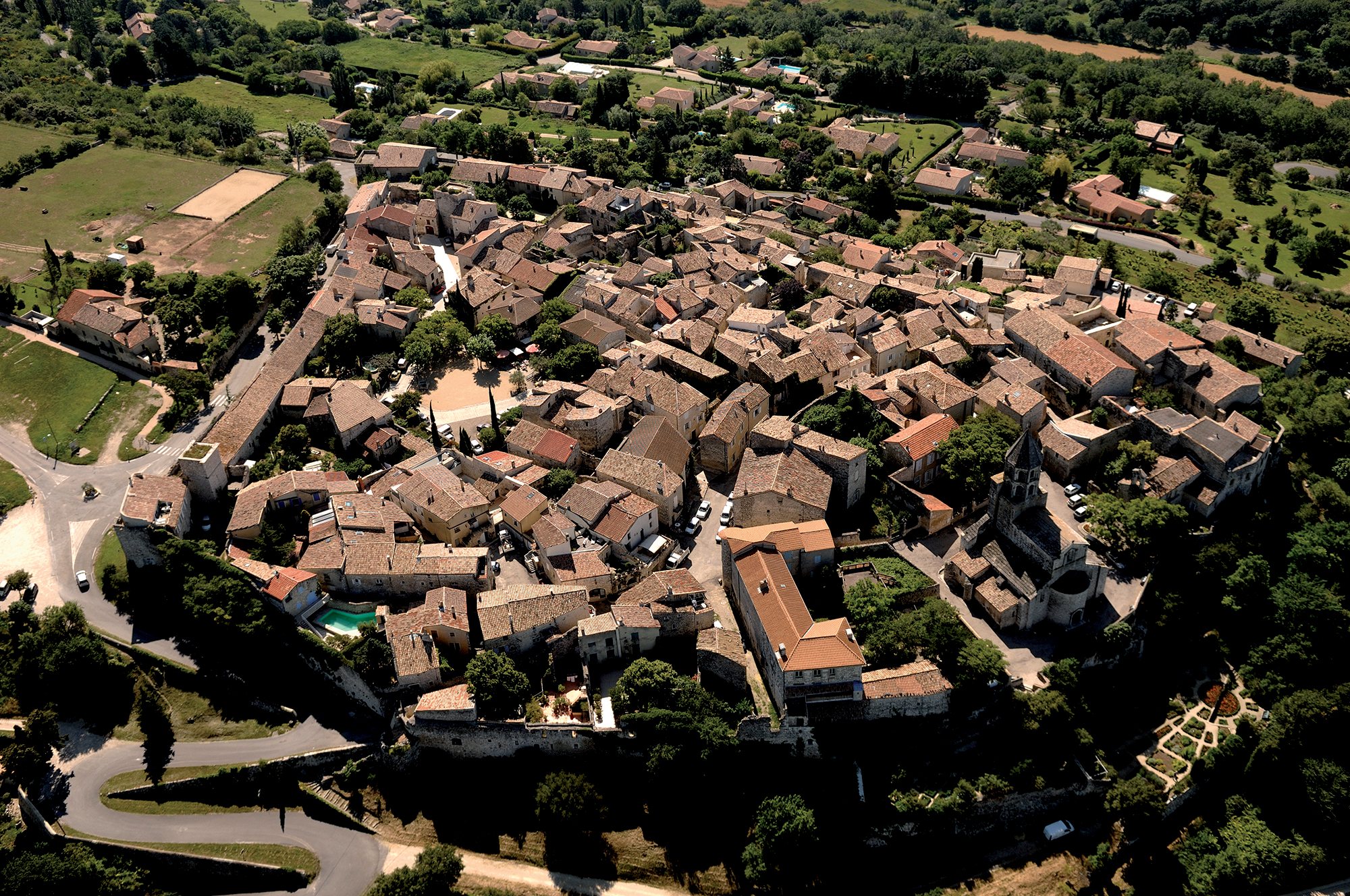 LGA - vue aerienne.jpg