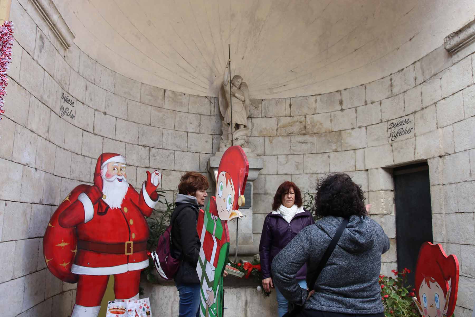 ©goticaardecana Jérôme Rolland- Noel decoration LGA 301122 - 2022-11-30 10.14.16.jpg