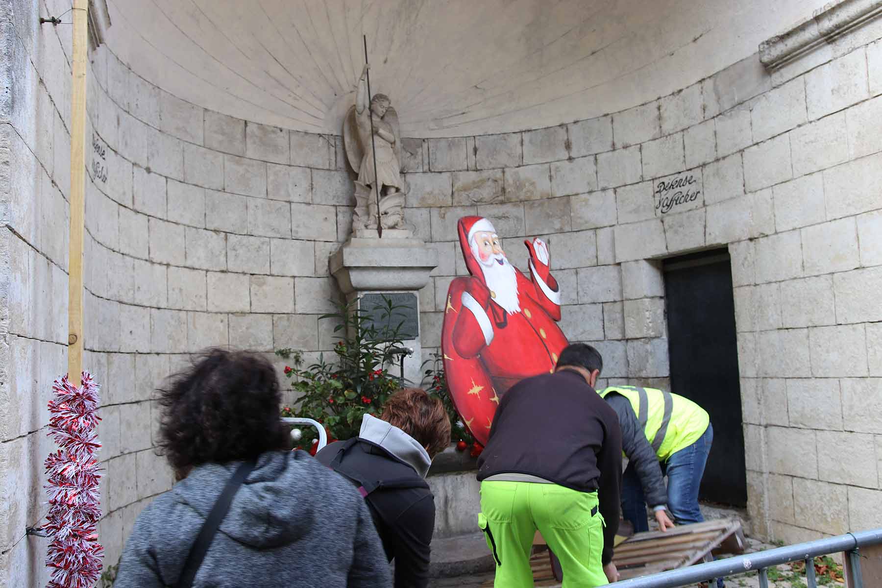 ©goticaardecana Jérôme Rolland- Noel decoration LGA 301122 - 2022-11-30 09.49.06.jpg