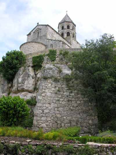 LGA - Jardin eglise.jpg