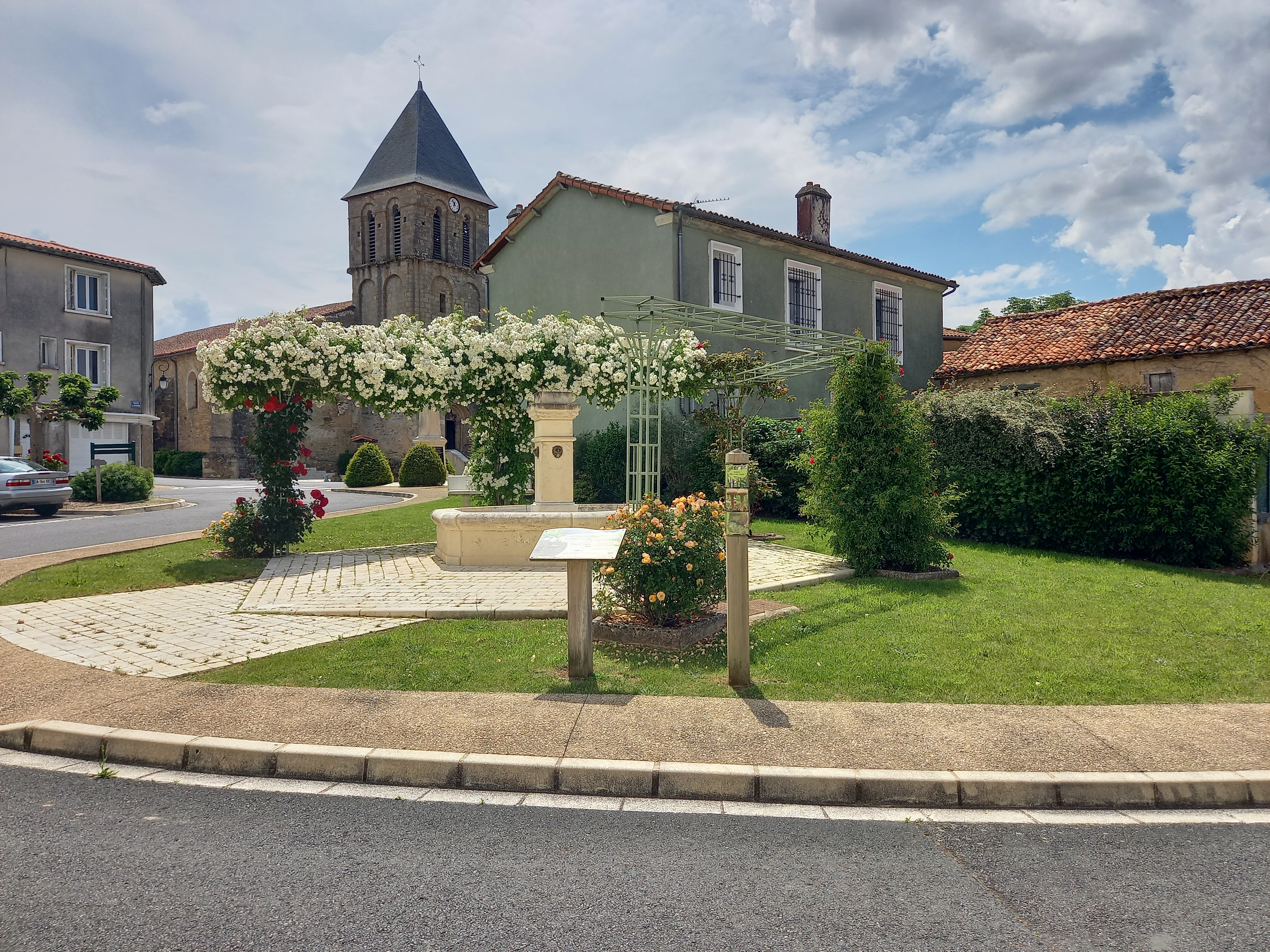 place Saint Georges.jpg