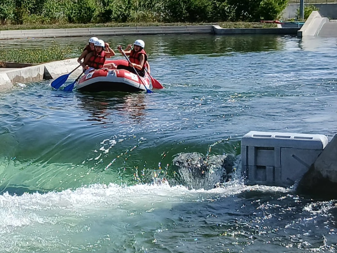 AJC Rafting5.jpg