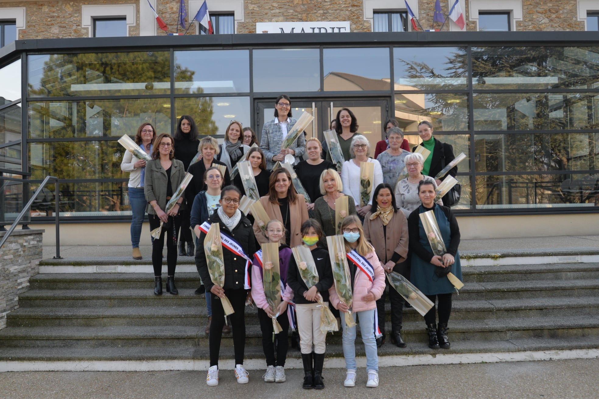 Photo de la cérémonie journée internationale des droits des femmes.jpg