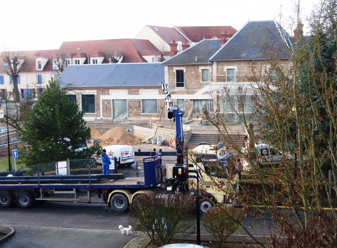 Mairie du Coudray- Montceaux_Page_3.jpg