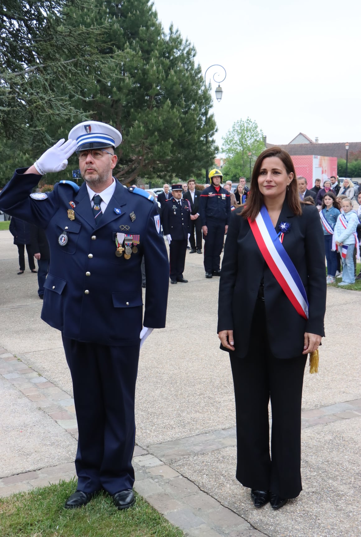 cérémonie 8 mai 12.jpg