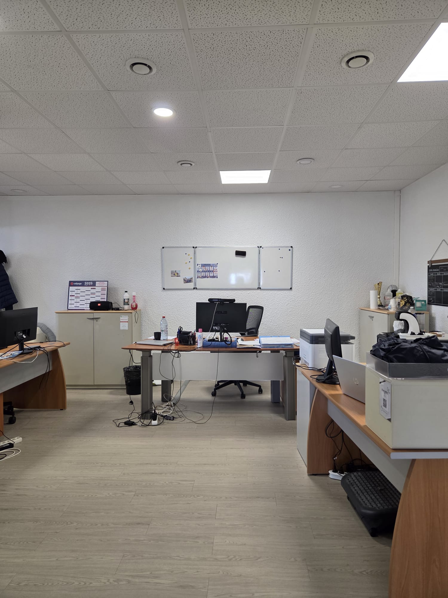 AJC bureau.jpg
