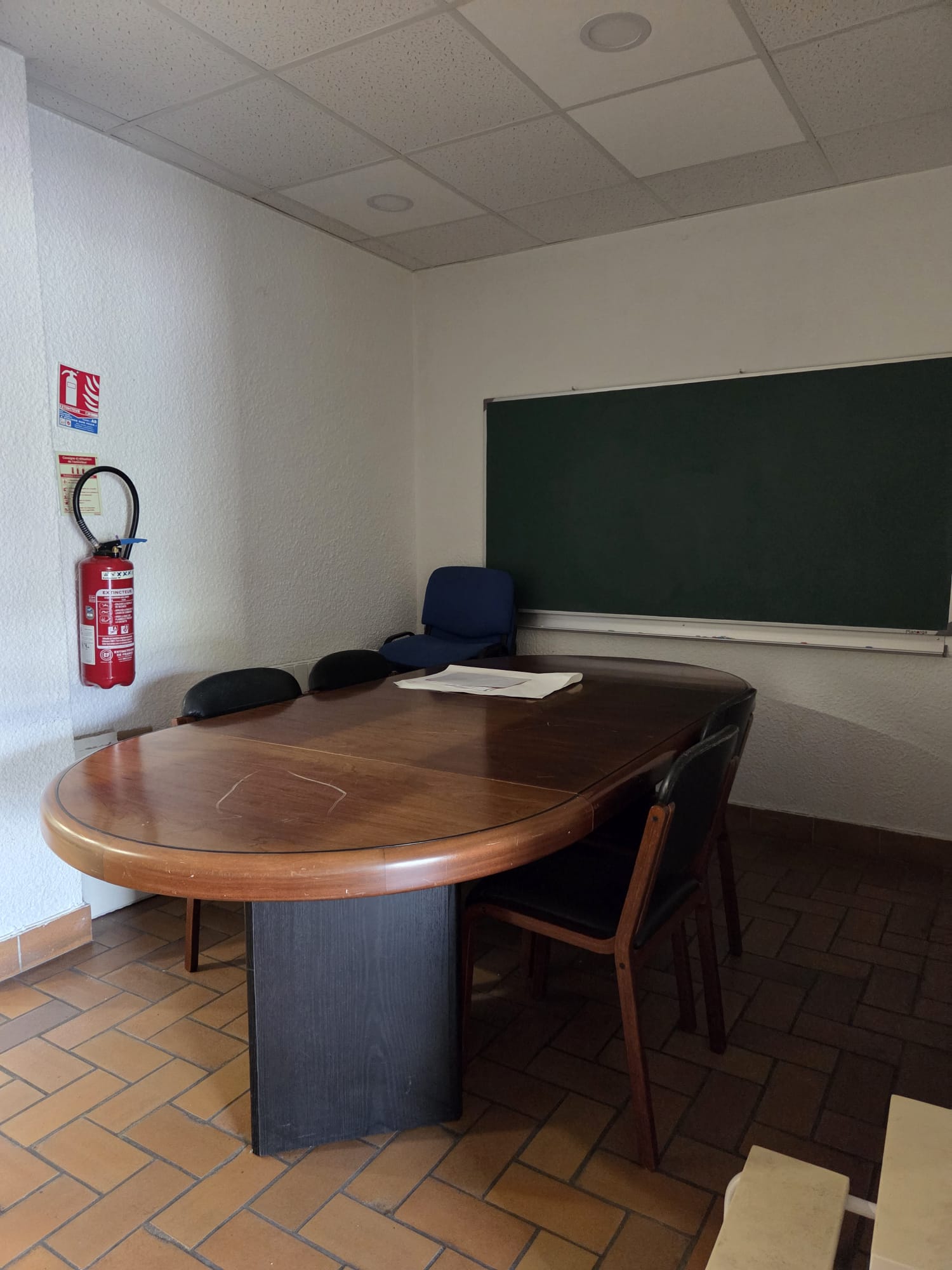 AJC bureau3.jpg